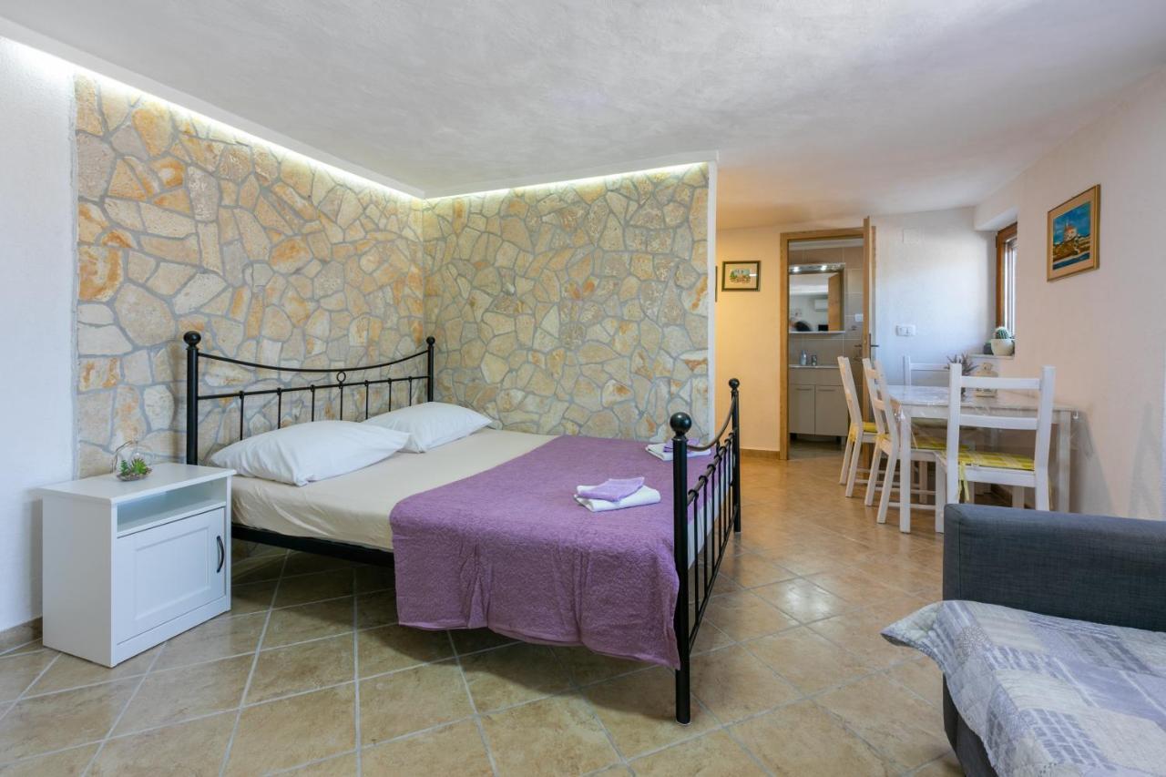 Apartments Kira קריקווניצה מראה חיצוני תמונה